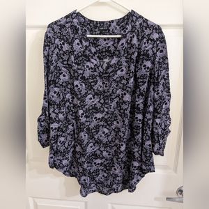 Torrid size 00 Floral skull blouse